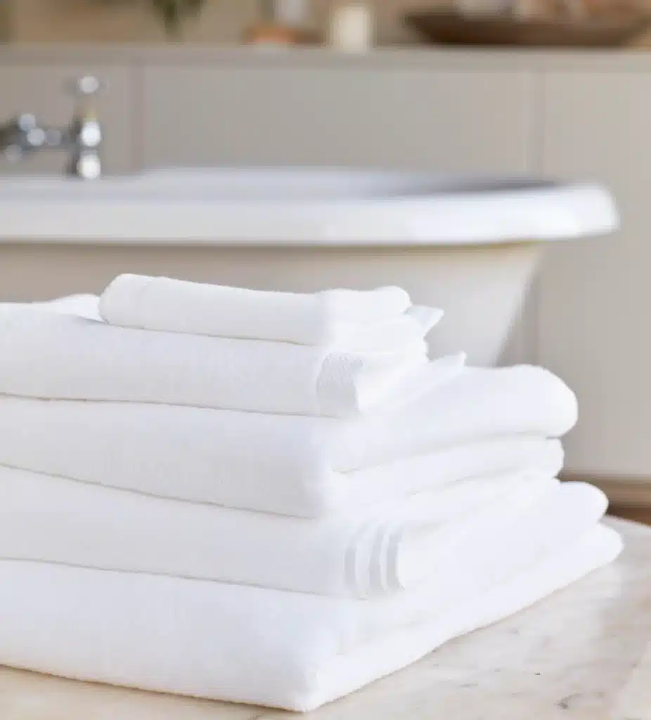 WHITE LUXURY COTTON TOWELS